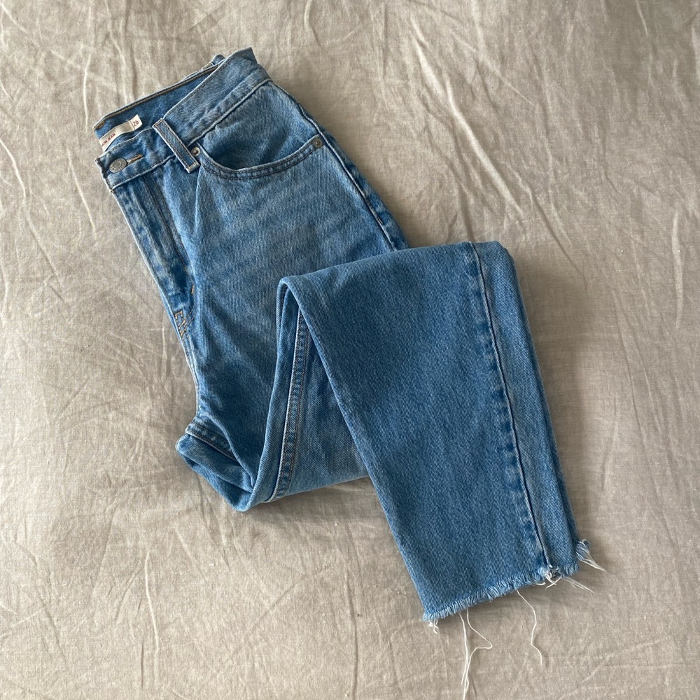 Levi’s Straight Mom Jean